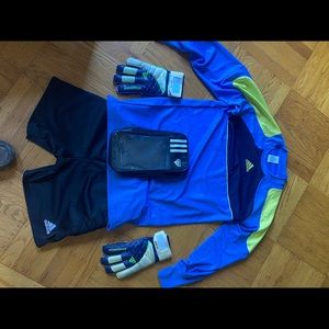 Adidas Goalkeeper Soccer Futbol Set....